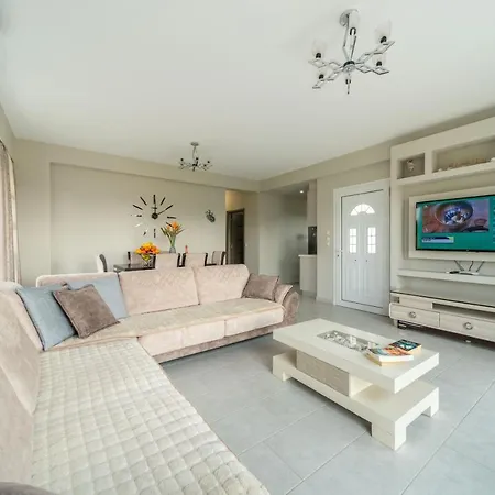 Marilena Skala (Kefalonia)